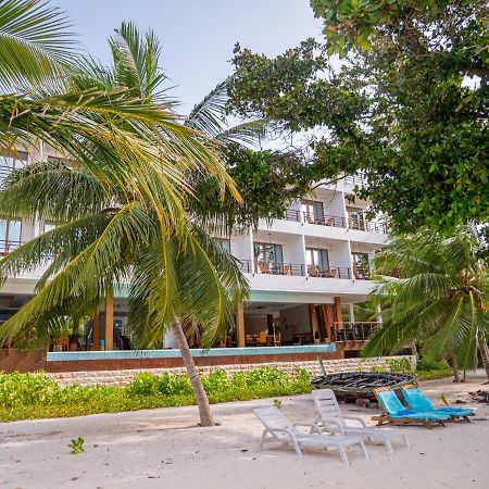 Kiha Beach Hotel Dharavandhoo Exterior photo