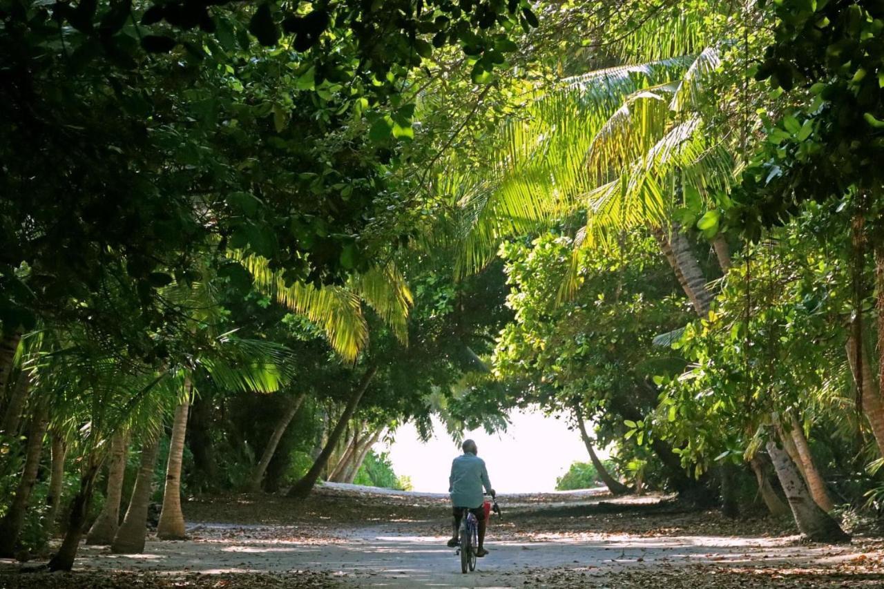 Kiha Beach Hotel Dharavandhoo Exterior photo